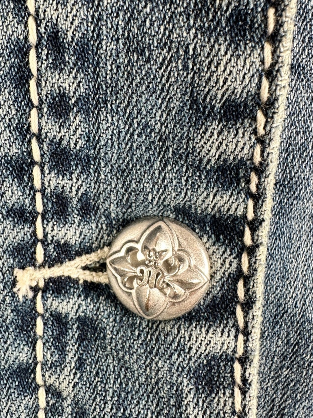 Miss Me Jacket Women's Sz M Blue Denim Embroidered Jean Cropped Coat - Picture 7 of 16
